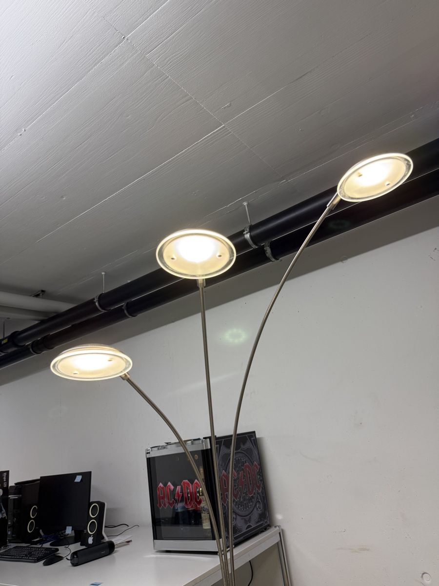 Lampes: Stehleuchte – D'occasion à Lohn - Ammannsegg par Tuefeli79 1