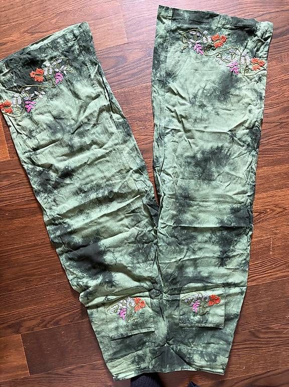 Pantaloni: Tie dye batik ausgestellte Sommerhose – Nuovo (secondo la descrizione) da Zürich venduto da sho_9b69 1