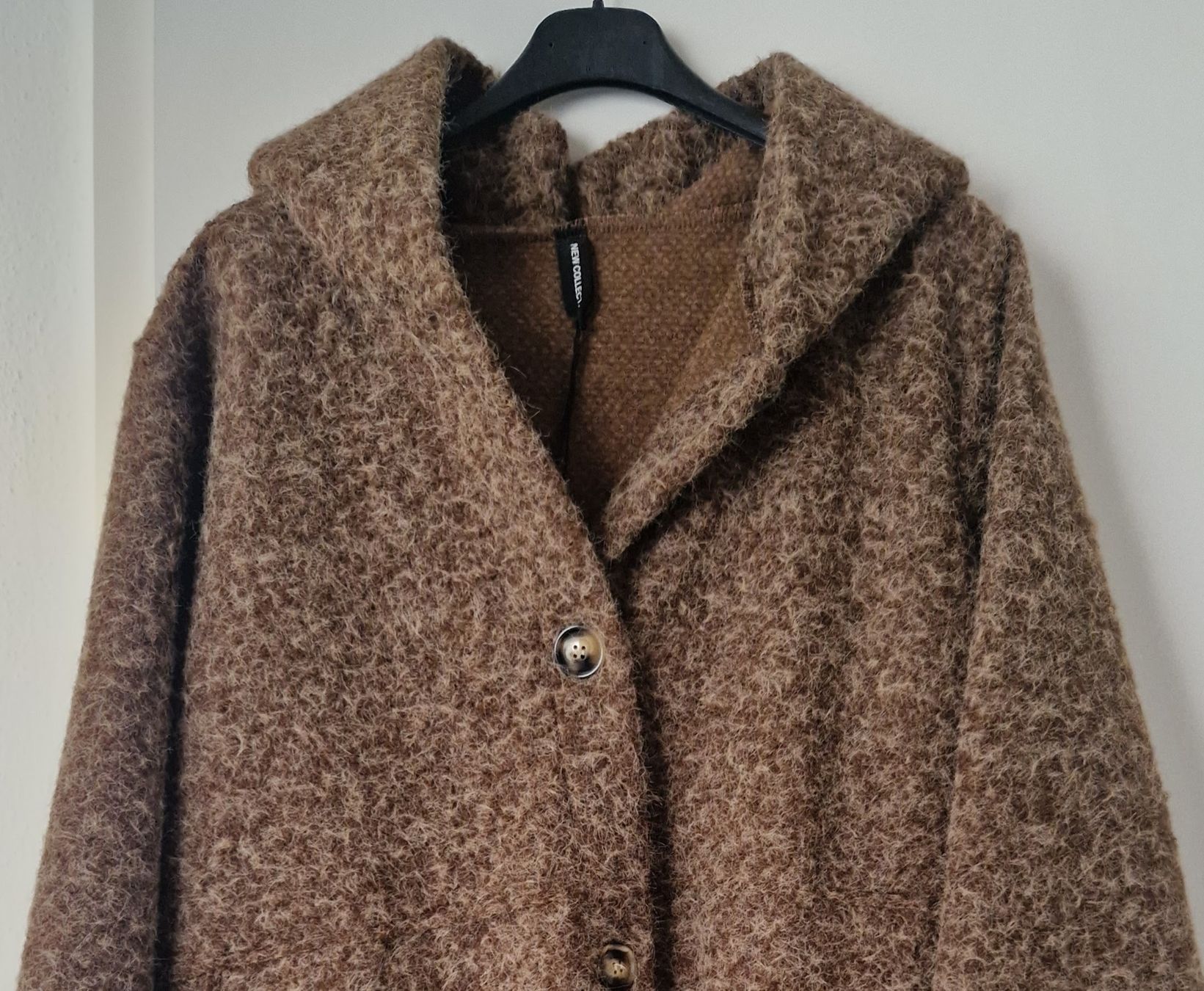 Manteaux: MANTEAU À CAPUCHE – Neuf avec emballage d'origine à Camorino par JPHANDMADE1 2