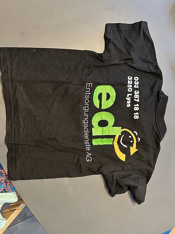 Hemden, T-Shirts & Polos: T-Shirts 128 / 152 – Gebraucht aus Thun von baerbelle-J 2