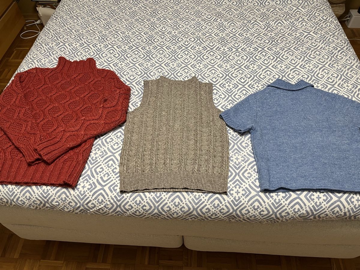 Benetton Lotti di vestiti: Set (3Sk.) Pullover gem Fotos – Usato da Volketswil venduto da Arcobaleno04 1