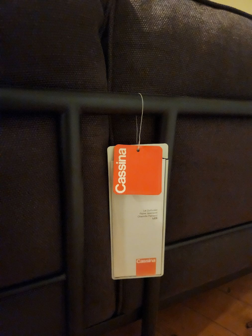Cassina Sofas: Original Cassina LC3 Sofa Le Corbusier – Gebraucht aus Lichtensteig von Usedinstorecom 4