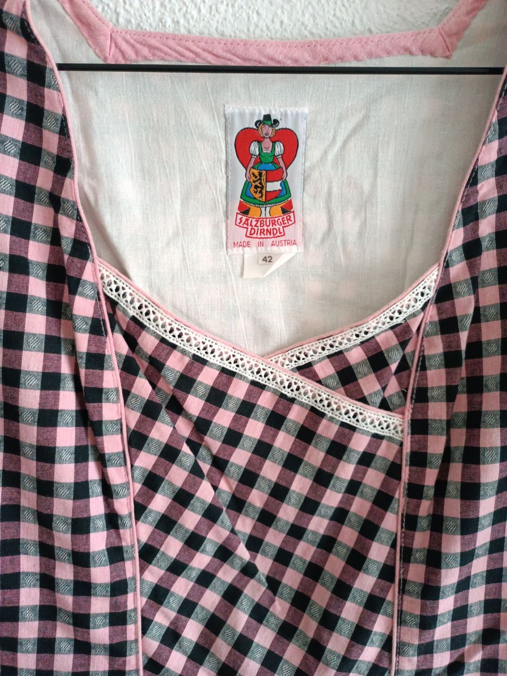 Costumi: Dirndl /Trachtenkleid Gr 42 – Usato da Binz venduto da julijuli 4