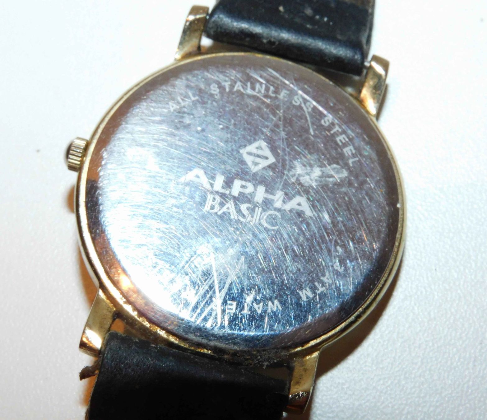 Orologi: Neue Fundschätze Alpha Basic - Armbanduhr - Damenuhr – Usato da Sursee venduto da 76 1