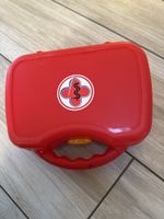 Doktorkoffer Klein Spielzeug rot guter Zustand