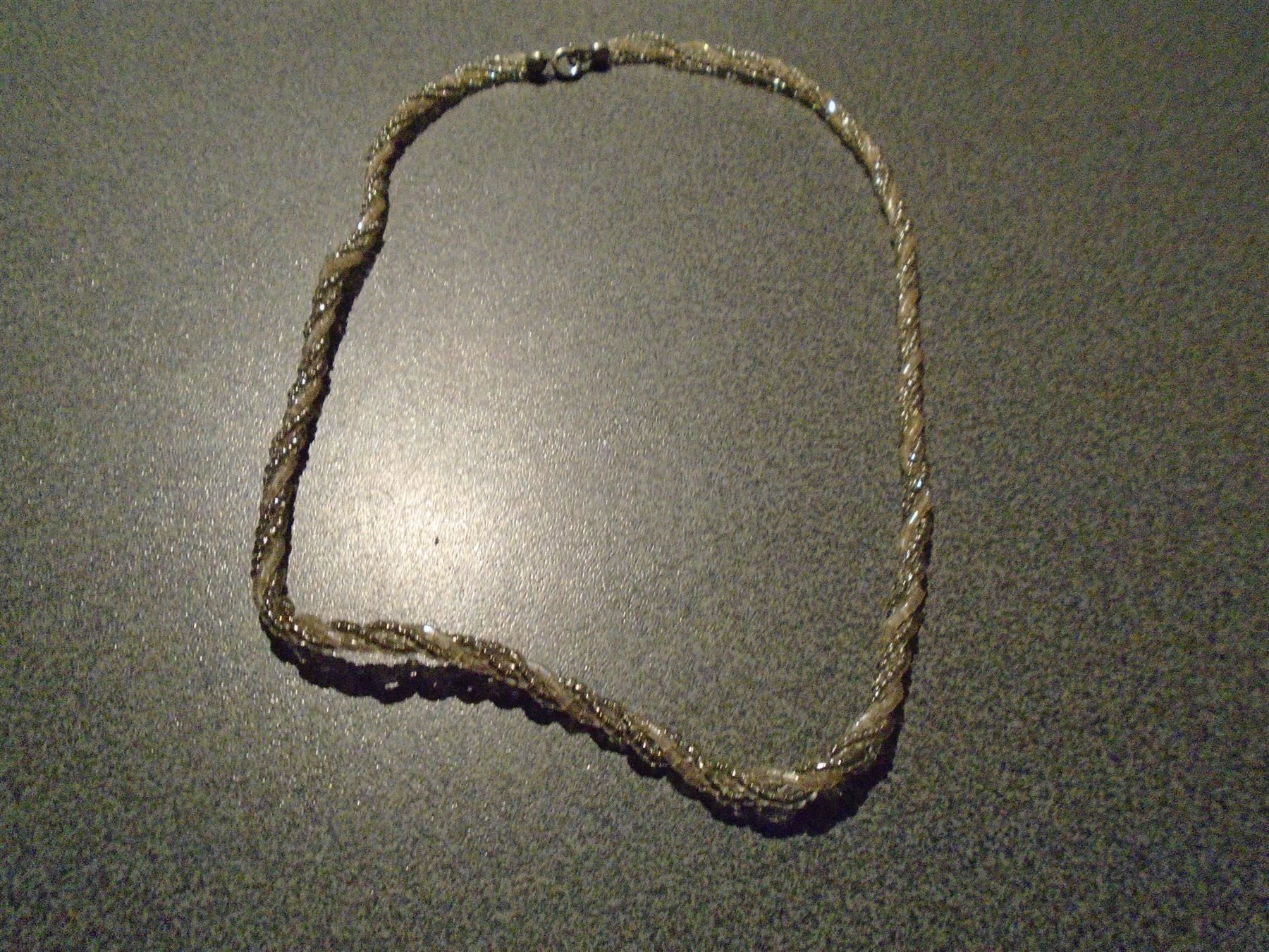 Catenine: Kette silberfarbig/weiss gedrillt – Usato da Zürich venduto da abraxas1291