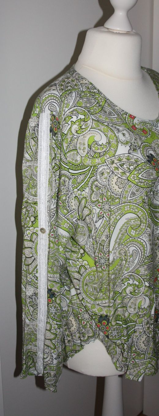 Blusen: Bluse hellgrün - bunt Gr. XL – Gebraucht aus Flüelen von Diversicum-Textil 3