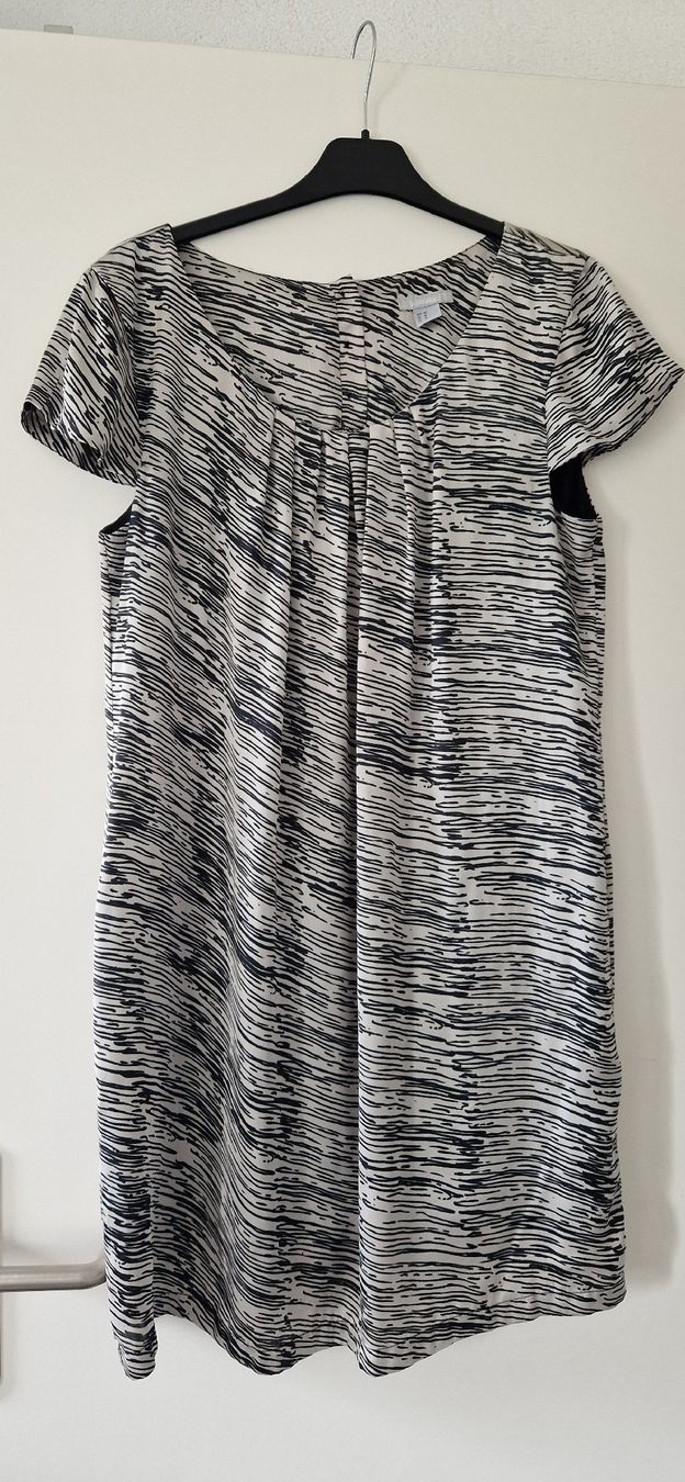 H&M Robes: Sommer-Kleid in Grösse 46 – D'occasion à Wiesendangen par Stregolina
