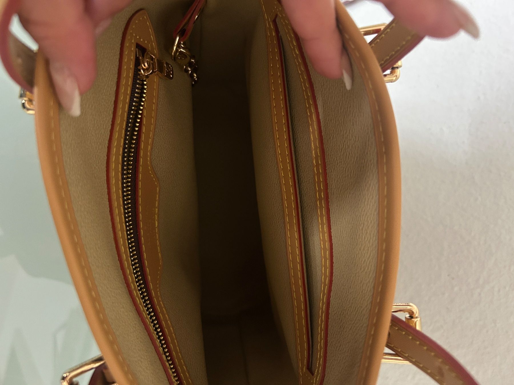 Sacs femmes: Tasche – D'occasion à Muttenz par adr_txk8 1