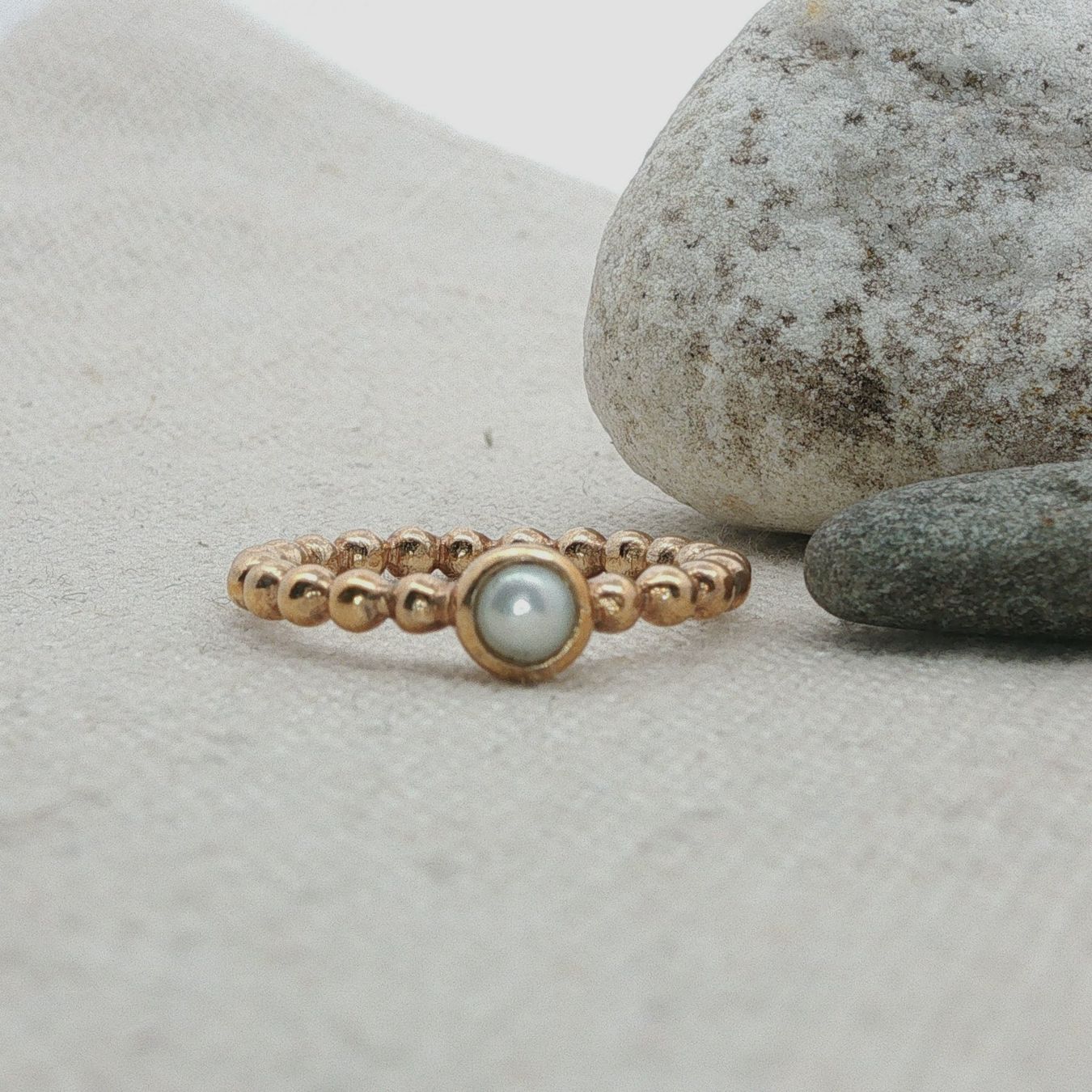 Olga Ribler Anelli: Feiner Silber Ring 925 mit Perle Grösse 55 – Nuovo (secondo la descrizione) da Luzern venduto da Schmuckoutlet