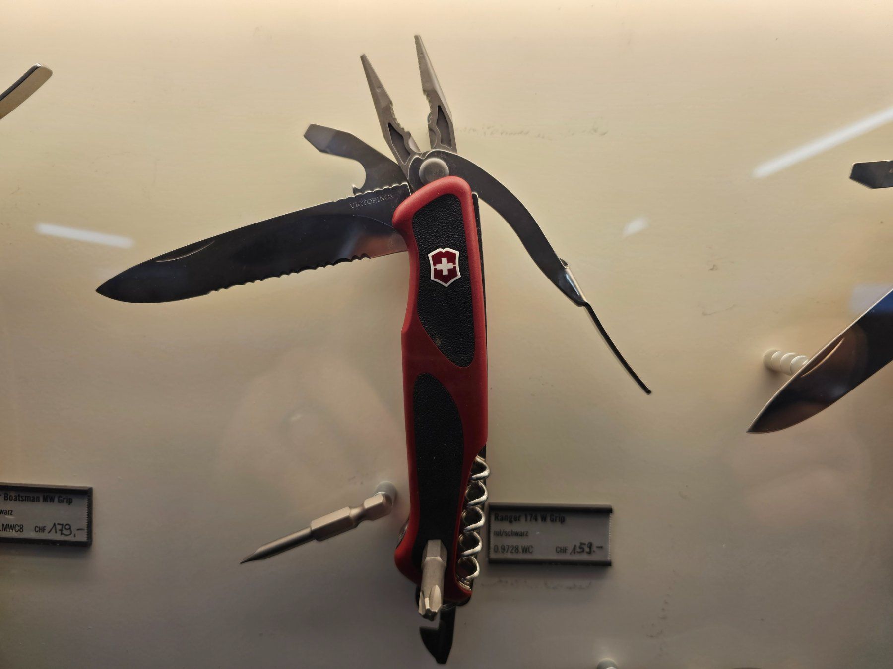 Victorinox Coltelli tascabile: Victorinox Ranger Grip 174 Schweizer Taschenmesser – Nuovo e nell'imballaggio originale da Jegenstorf venduto da Bracher_Mail-House 1