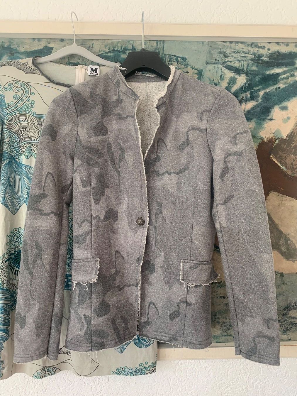 Giacche: Blazer Camouflage grau – Usato da Hombrechtikon venduto da Herbstsonne 2