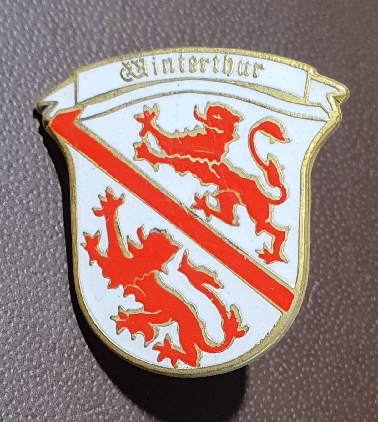 Placchette & Badge: B616B - Pin Wappen Winterthur – Usato da Reinach BL venduto da Boston-Verkauf