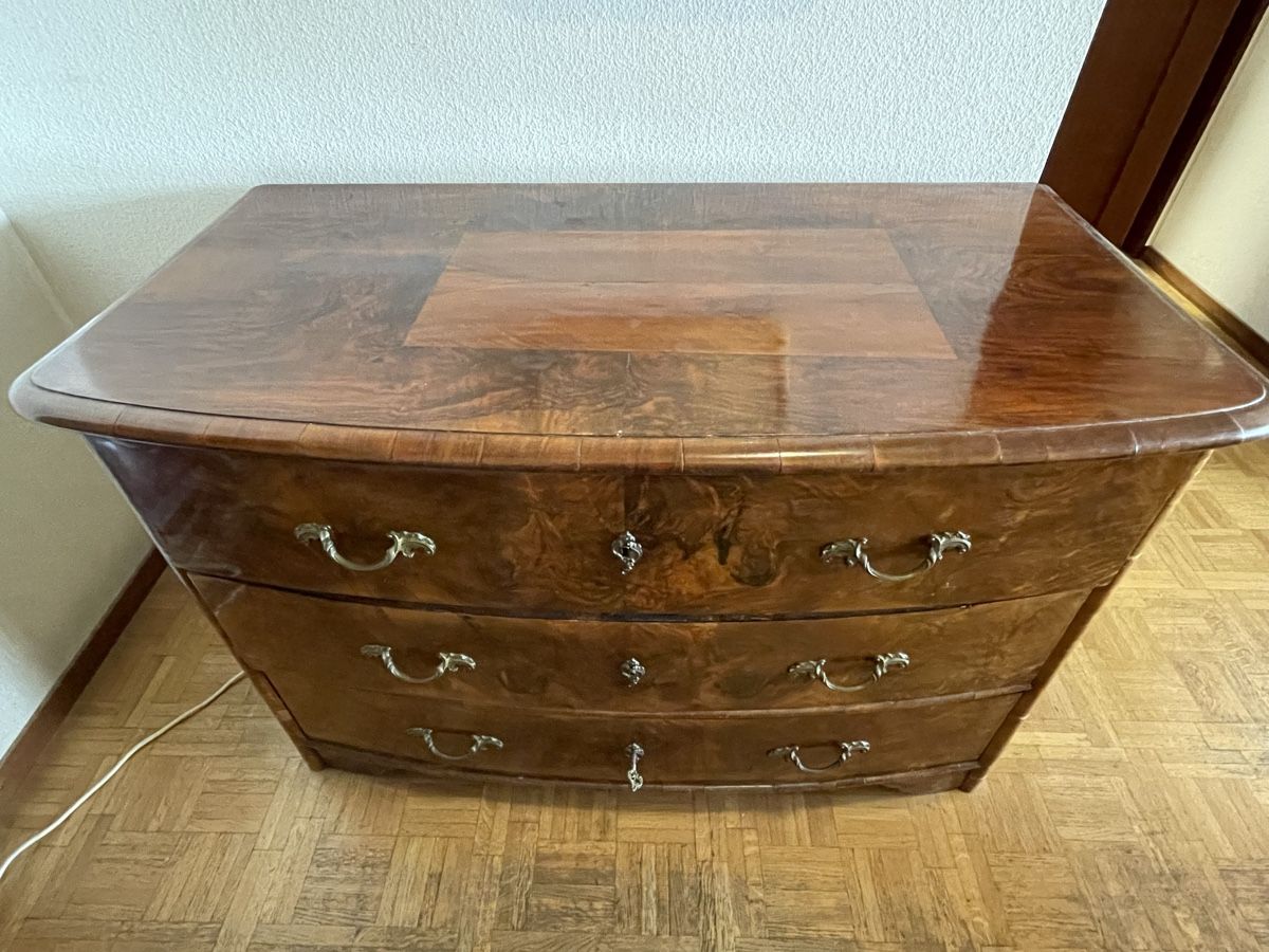 Kommoden: Commode Louis XV – Gebraucht aus Vernier von Cocopschit