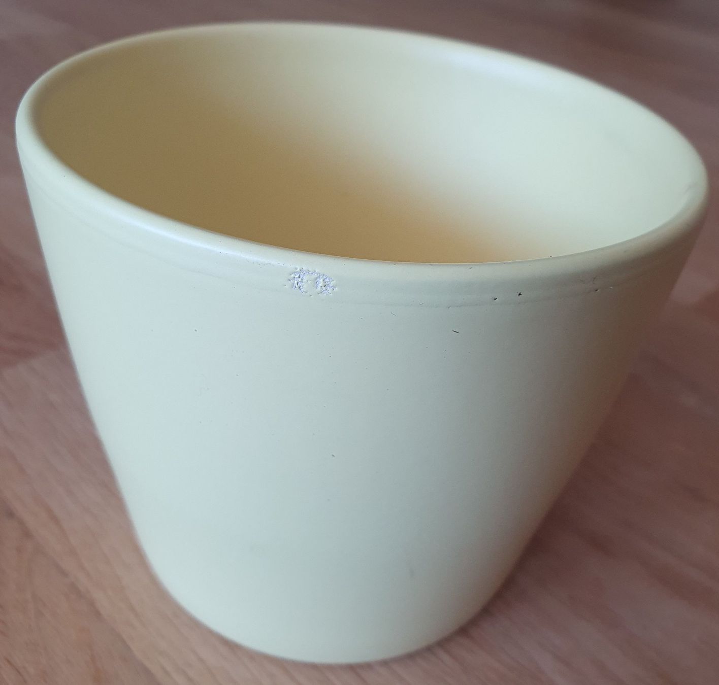 Vasi per fiori: Petit cache-pot jaune clair – Usato da Court venduto da Jovi2 1