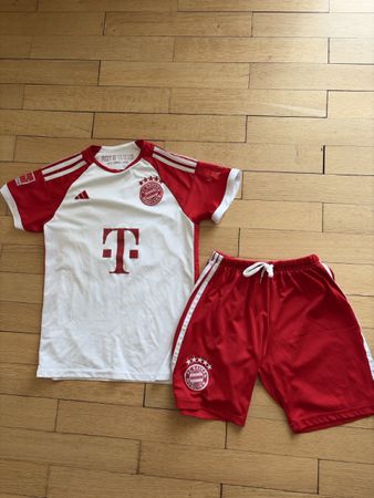 Kinder Trikot mit Hose Grösse 11-12 Jahre