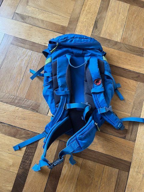 Mammut Borse & Zaini: Mammut First Ascent 18, Kinder Wanderrucksack – Usato da Zürich venduto da Klawitter 1