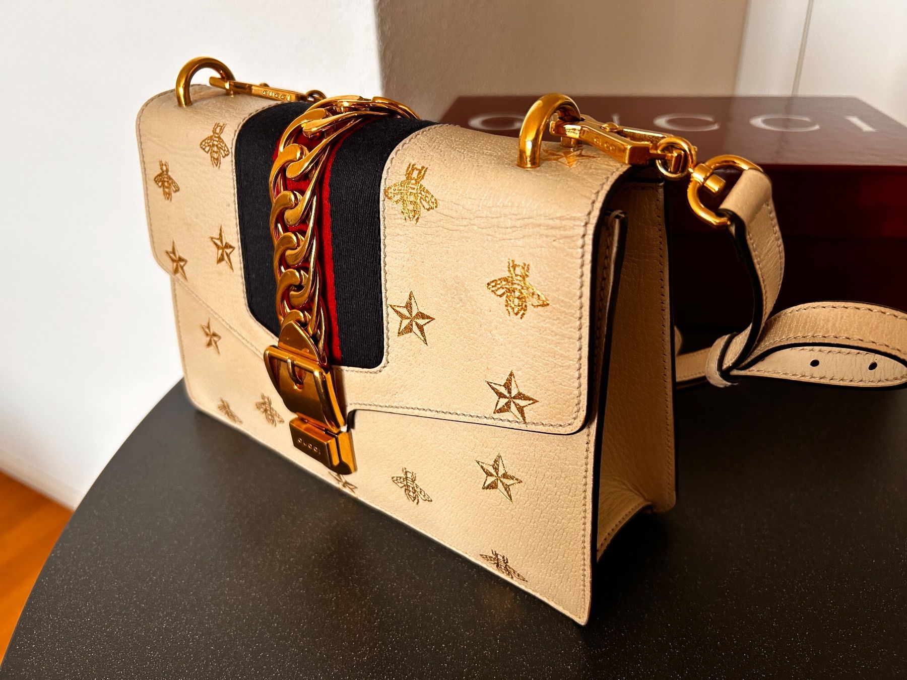 Gucci Borse da donna: Jetzt oder nie, Gucci Sylvie Bag Gold !!! – Usato da Malters venduto da 85_ANEB 5