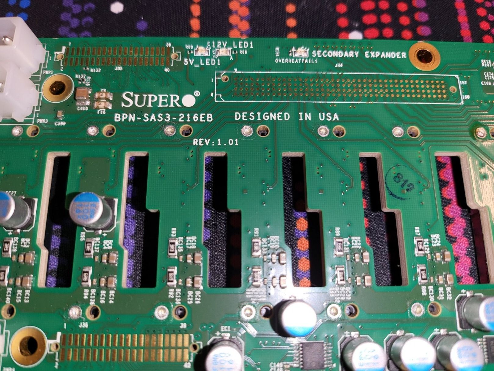 Supermicro BPN-SAS3-216EL 24 x 2.5