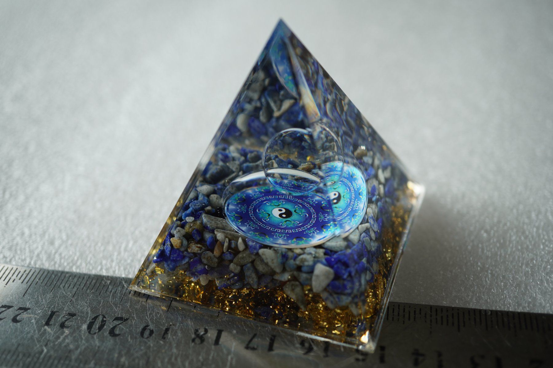 Minerali & Pietre curative: Lapis Lazuli   Kugel  Quarz Orgonit -Pyramide – Nuovo e nell'imballaggio originale da Eschenbach SG venduto da topstone 3