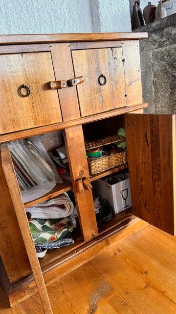 Commodes: Mobile rustico, alto come un comò – D'occasion à Riva San Vitale par lba_5qcr 6