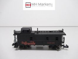 Atlas 3569 US-Rail Begleitwagen Caboose Rio Grande Spur N