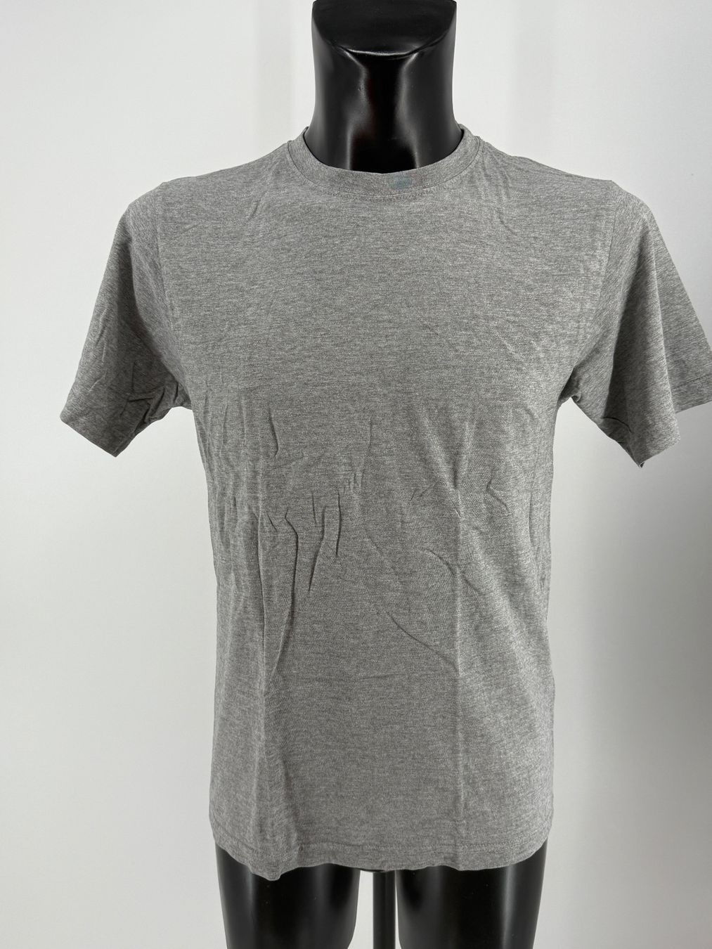 T-shirt: Basic Shirt Gr. M – Usato da Auenstein venduto da moin.
