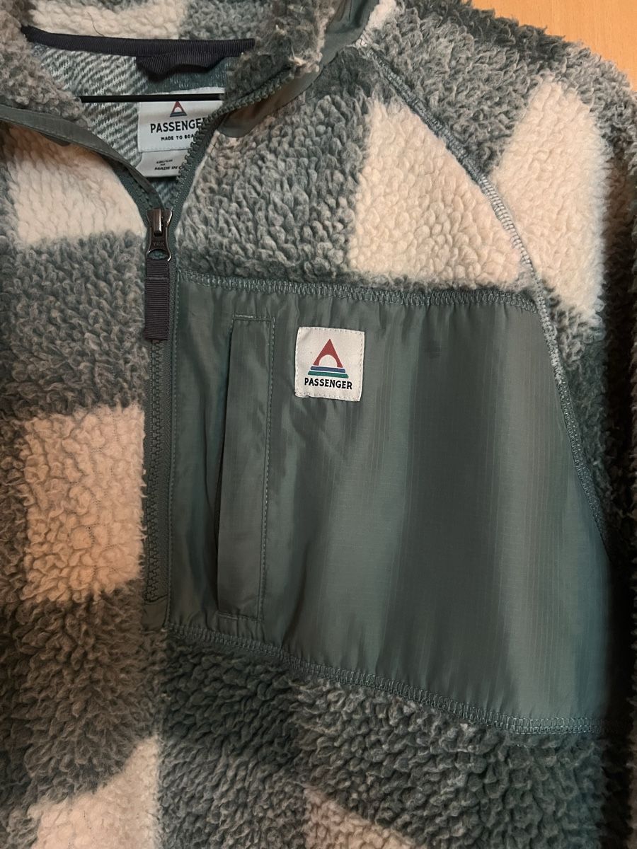 Pullover & Sweatshirts: Passenger Fleece Jacket - Gr M – Gebraucht aus Altstätten SG von Melval22 1
