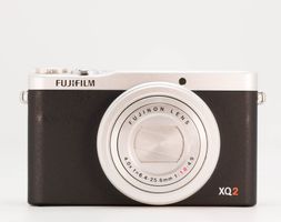 Defekt - Fujifilm XQ2 — / FÜR ERSATZTEILE oder REPARATUR