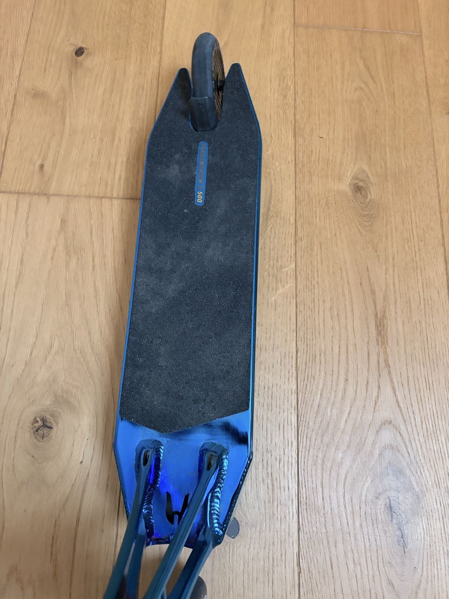 Kickboard: Costum scooter mit Pandemonium – Nuovo (secondo la descrizione) da Seelisberg venduto da Ernst_Tr 1
