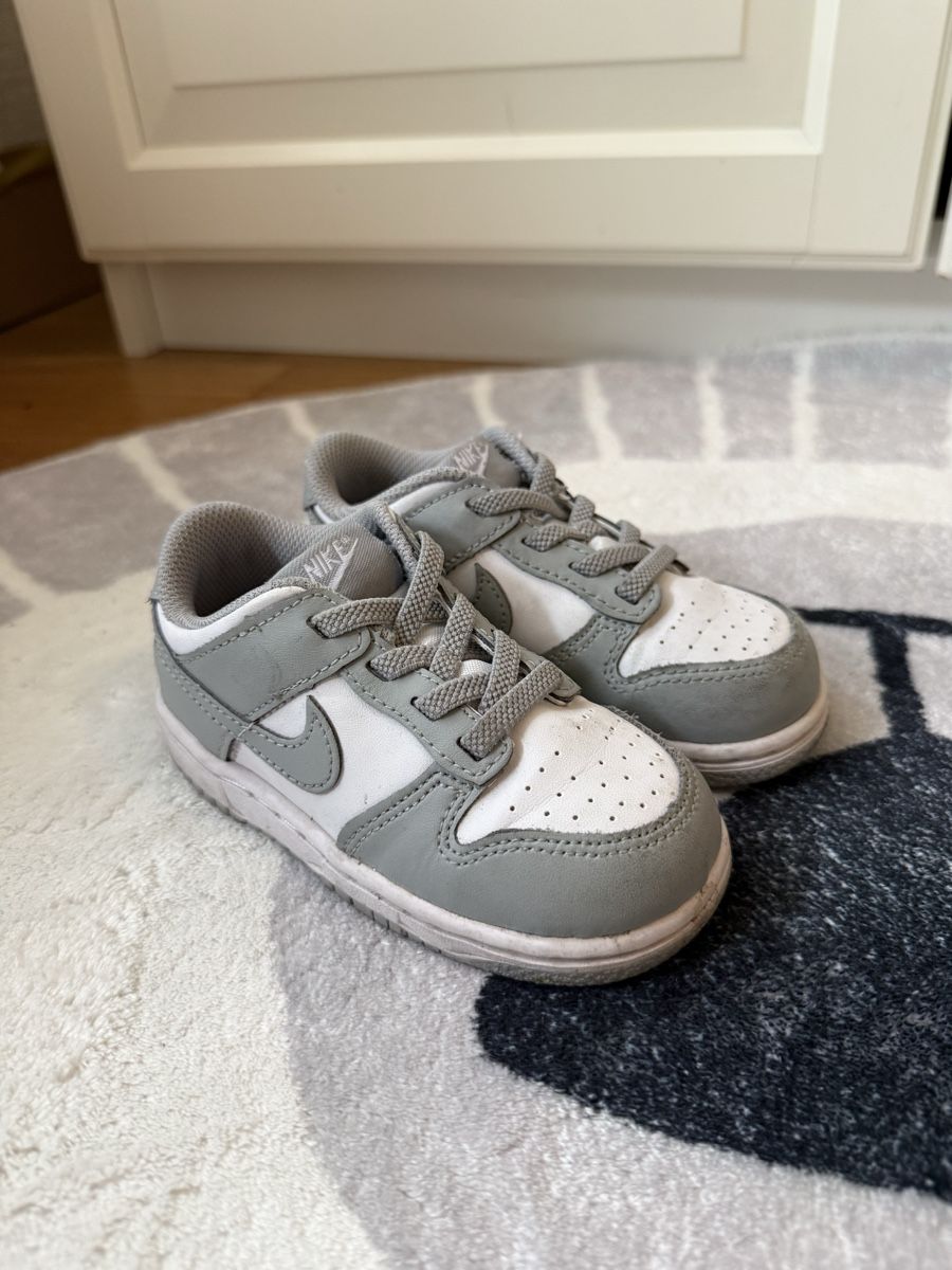 Nike Scarpe per ragazzi: Nike Dunk Low – Grösse 25 – Usato da Basel venduto da car_l7yd