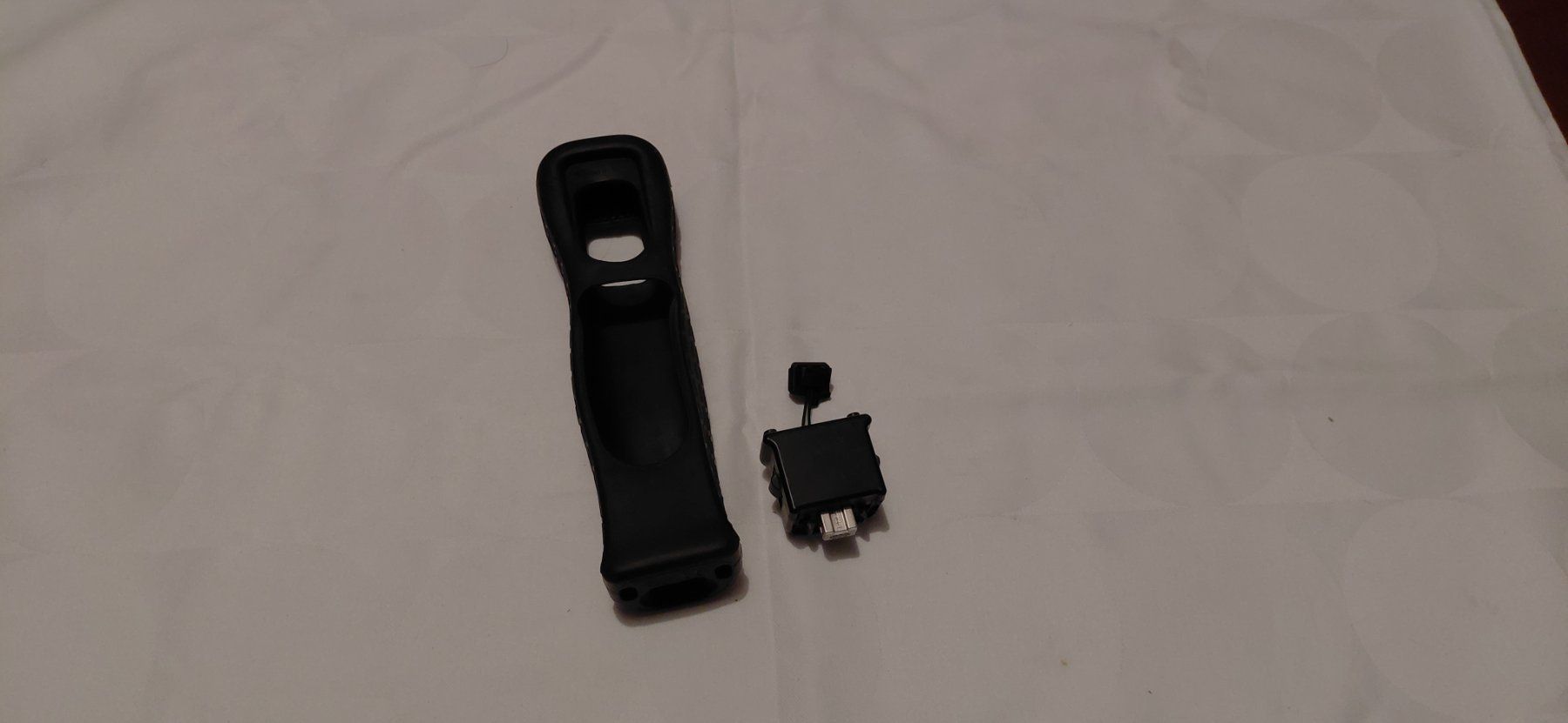 Manettes: Wii Motion Plus Adapter + Schutzhülle – D'occasion à Gretzenbach par Uli1980