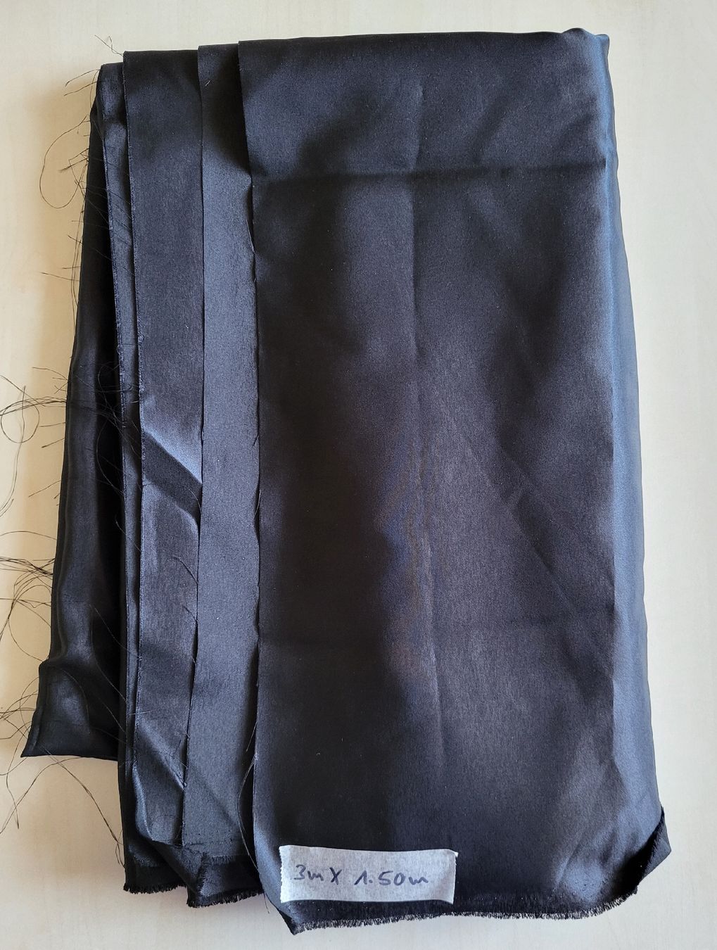 Stoffe: Stoffresten, glänzend, 3m x 1.50m – Neu (gemäss Beschreibung) aus Winterthur von Baer49