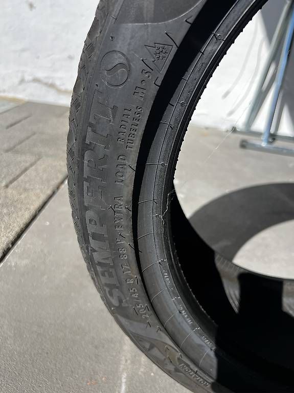 Pneumatici & Ruote complete: 205/45 R17 Winterreifen – Usato da Sursee venduto da gas_8n5t 2