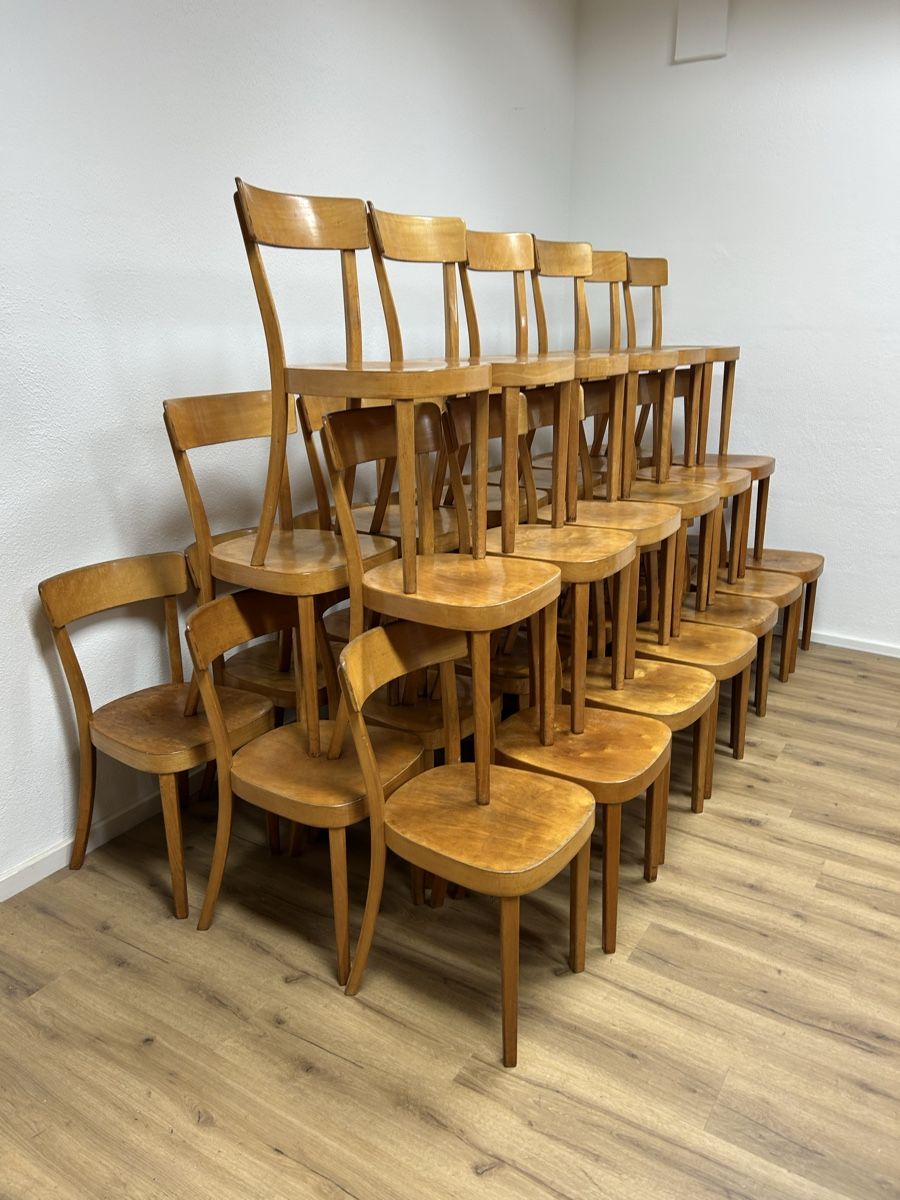Horgen Glarus Chaises: Beizenstühle Horgen Glarus – D'occasion à Basel par MoebelSackmann 1