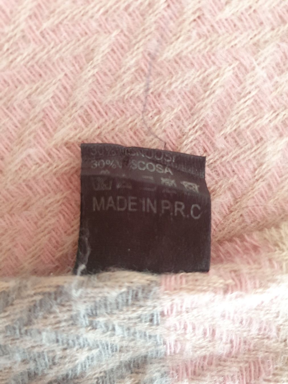 Foulard & Sciarpe: Schal oder Sofaüberwurf rosa/grau – Usato da Moosseedorf venduto da Sonnenschein.. 5