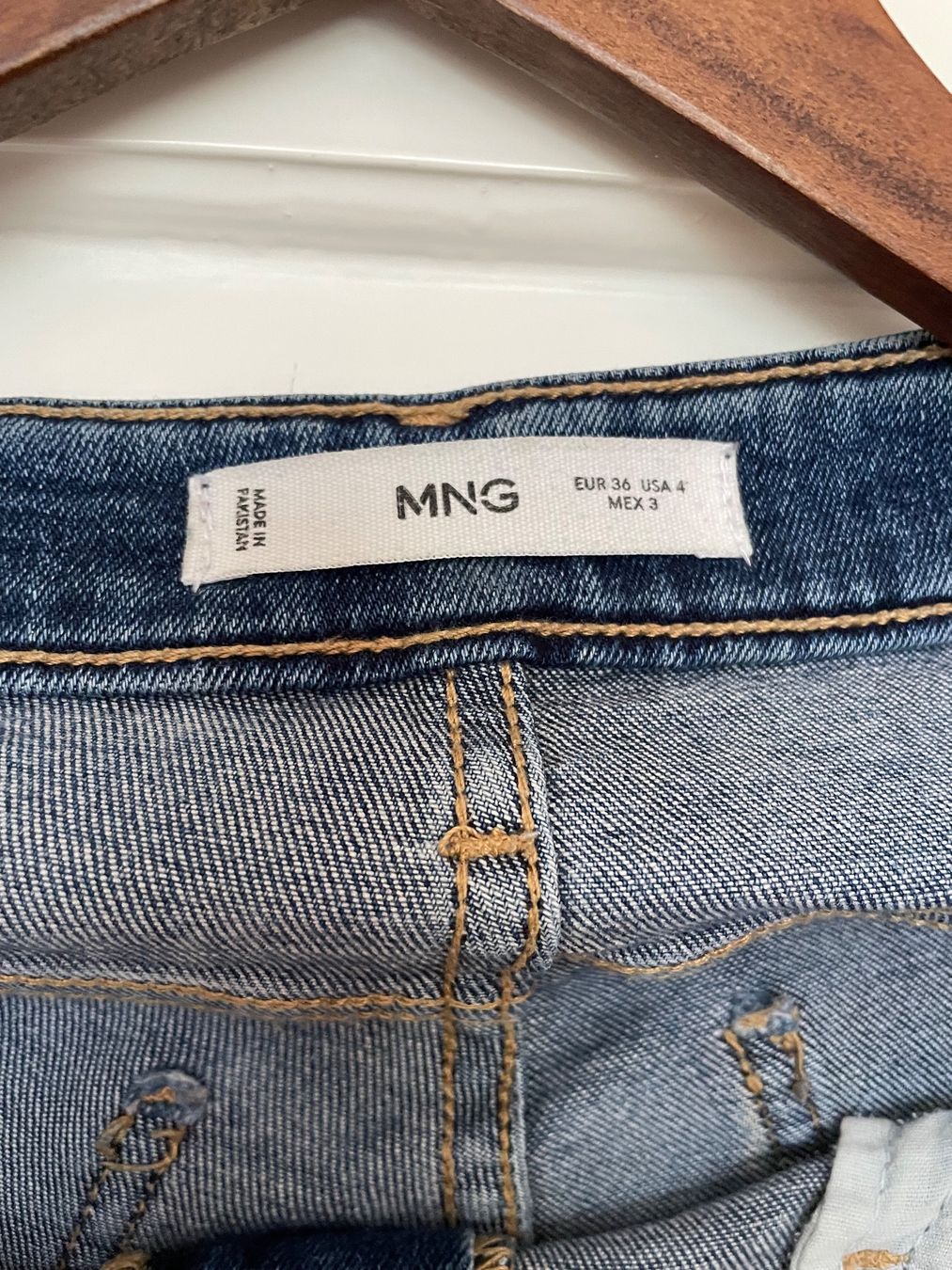 Mango Jeans: Mango Bootcut Jeans – Gebraucht aus Zürich von hol_wwr2 1