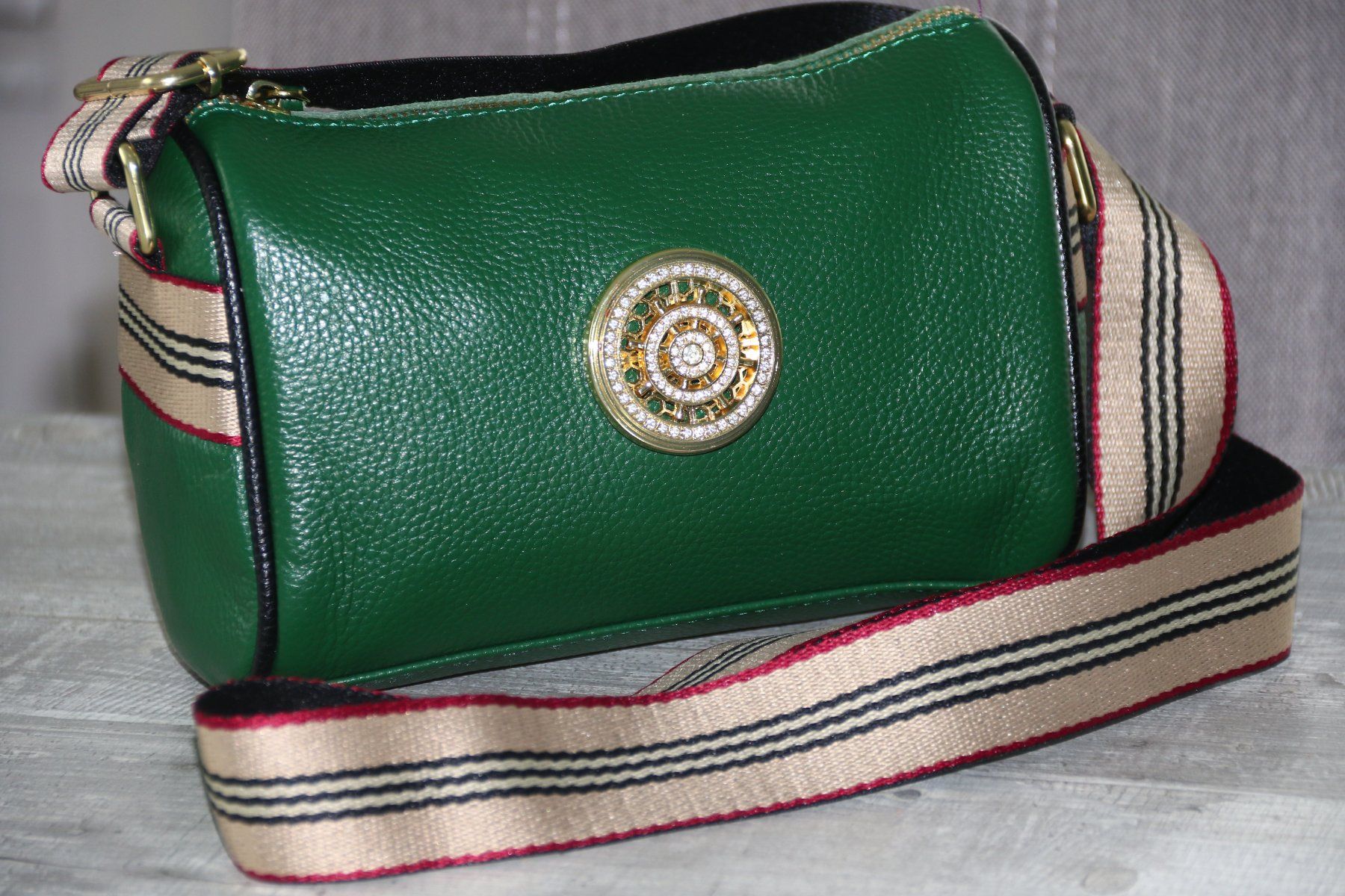 Borse da donna: Neue mega schöne echt Ledertasche – Nuovo (secondo la descrizione) da Oberwil-Lieli venduto da Svetlana28