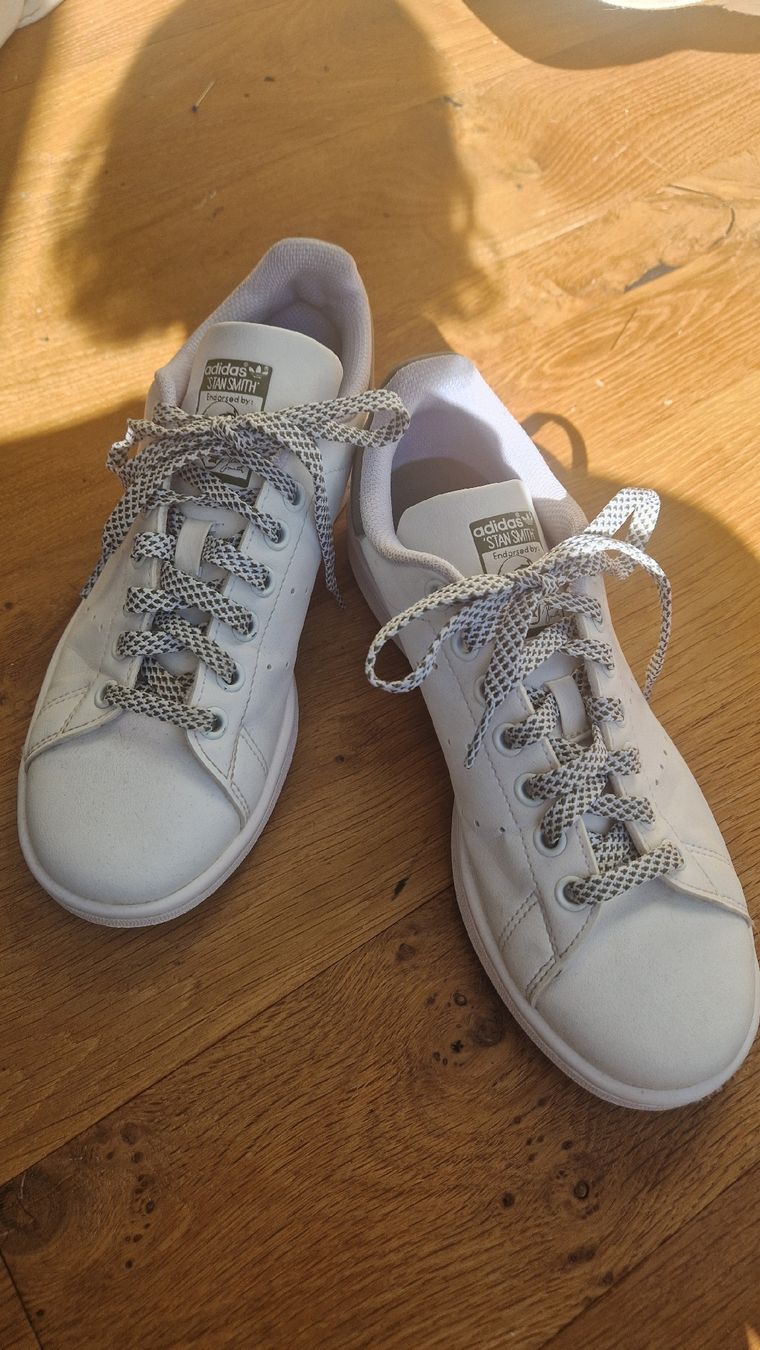 Adidas Scarpe da uomo: Stan Smith Adidas Schuhe Grösse 38 – Usato da Gachnang venduto da Nicolef.