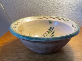 Rustikale Keramikschale mit Pflanzenmuster - Vintage!