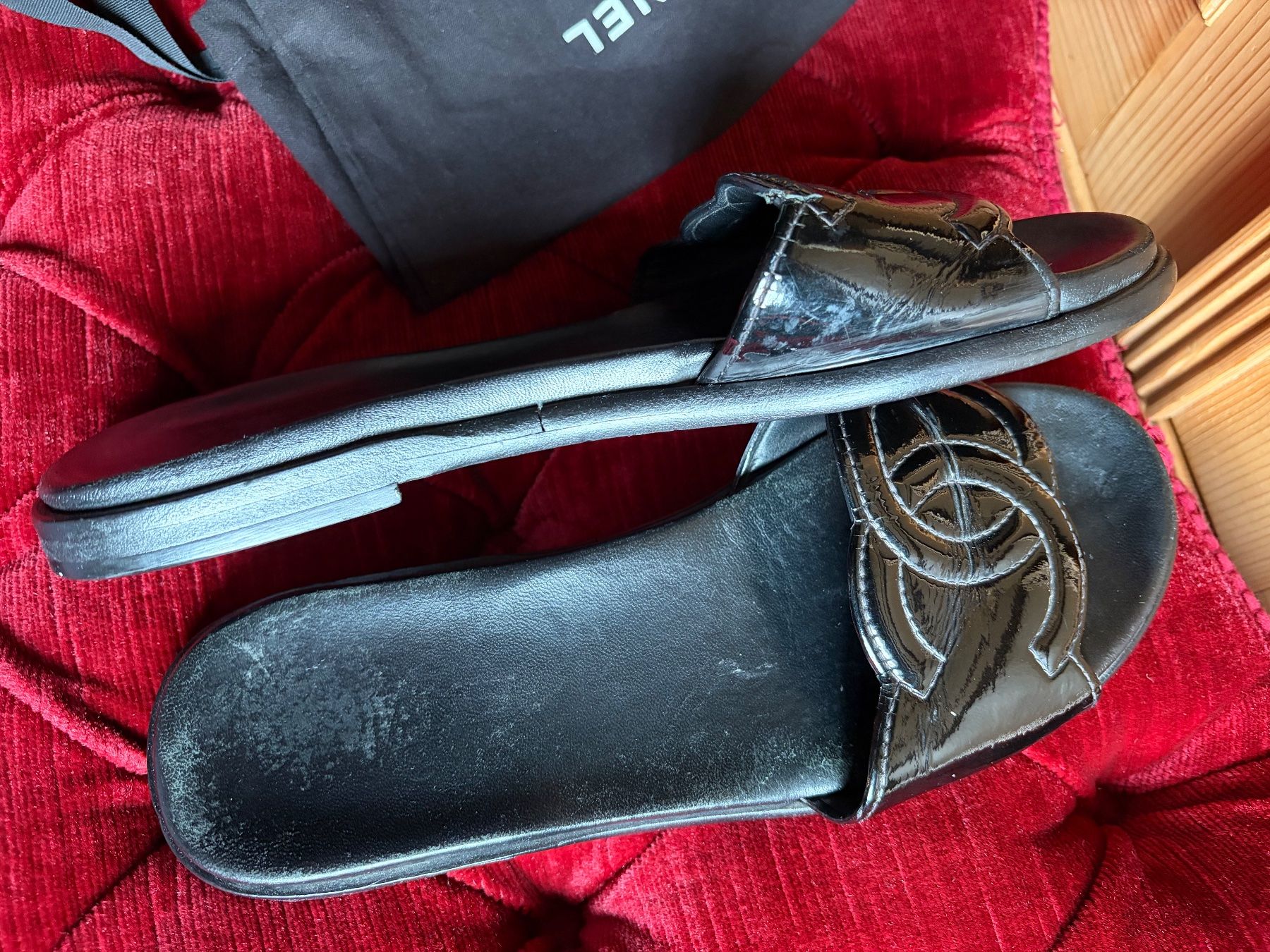 Chanel Scarpe da donna: CHANEL CAMBON  SLIDES  Größe 41 1/2 – Usato da Interlaken venduto da Bona55 7