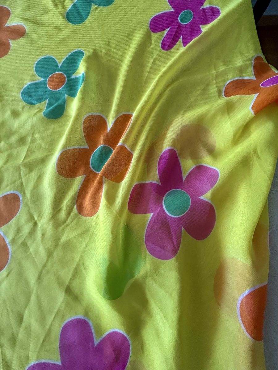 Foulard & Sciarpe: 2 sommerliche Tücher mit Blumenmuster, leicht & luftig – Usato da Affoltern am Albis venduto da mwittenwiller 8