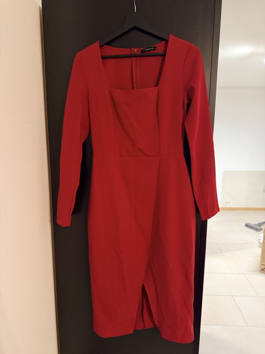 Kleider: Kleid Gr. S – Neu (gemäss Beschreibung) aus Brunnen von ser_jhv7