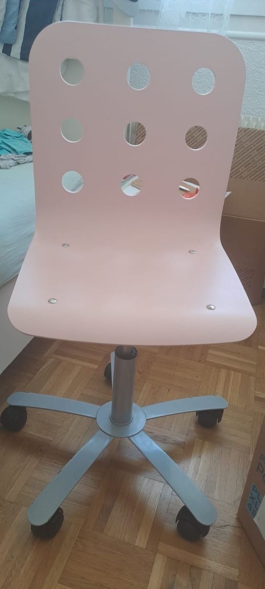 Ikea Sedie: Chaise de bureau rose roulettes hauteur réglable – Usato da Chavannes-Renens venduto da tim_8669 1