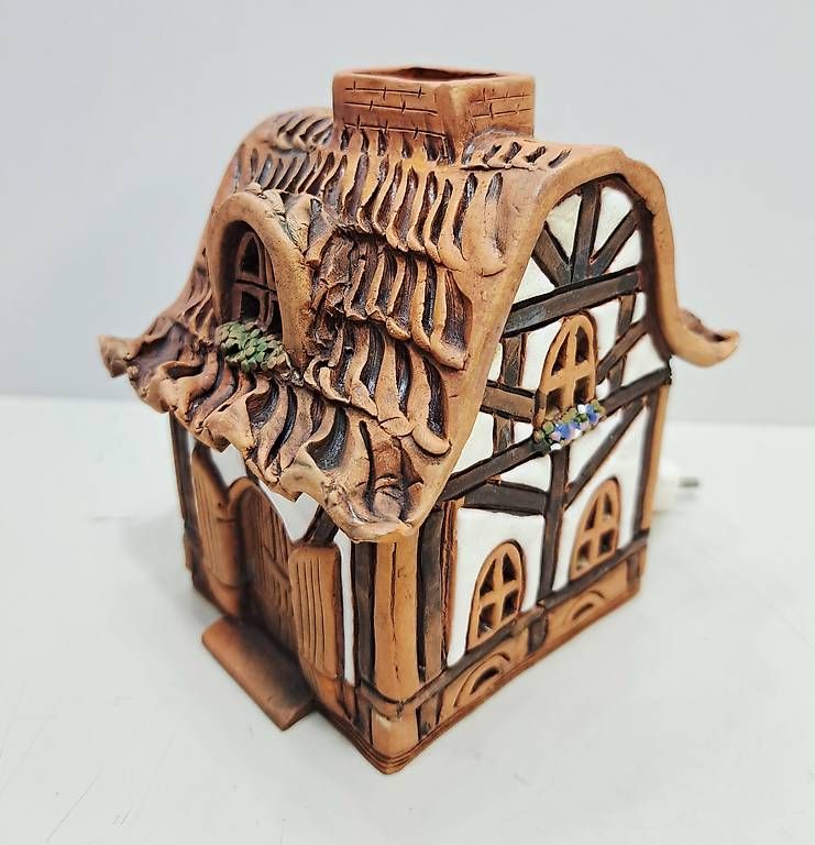 Tutte le decorazioni: Klein Töpferhaus mit Beleuchtung – Usato da Zürich venduto da aiman3333 1