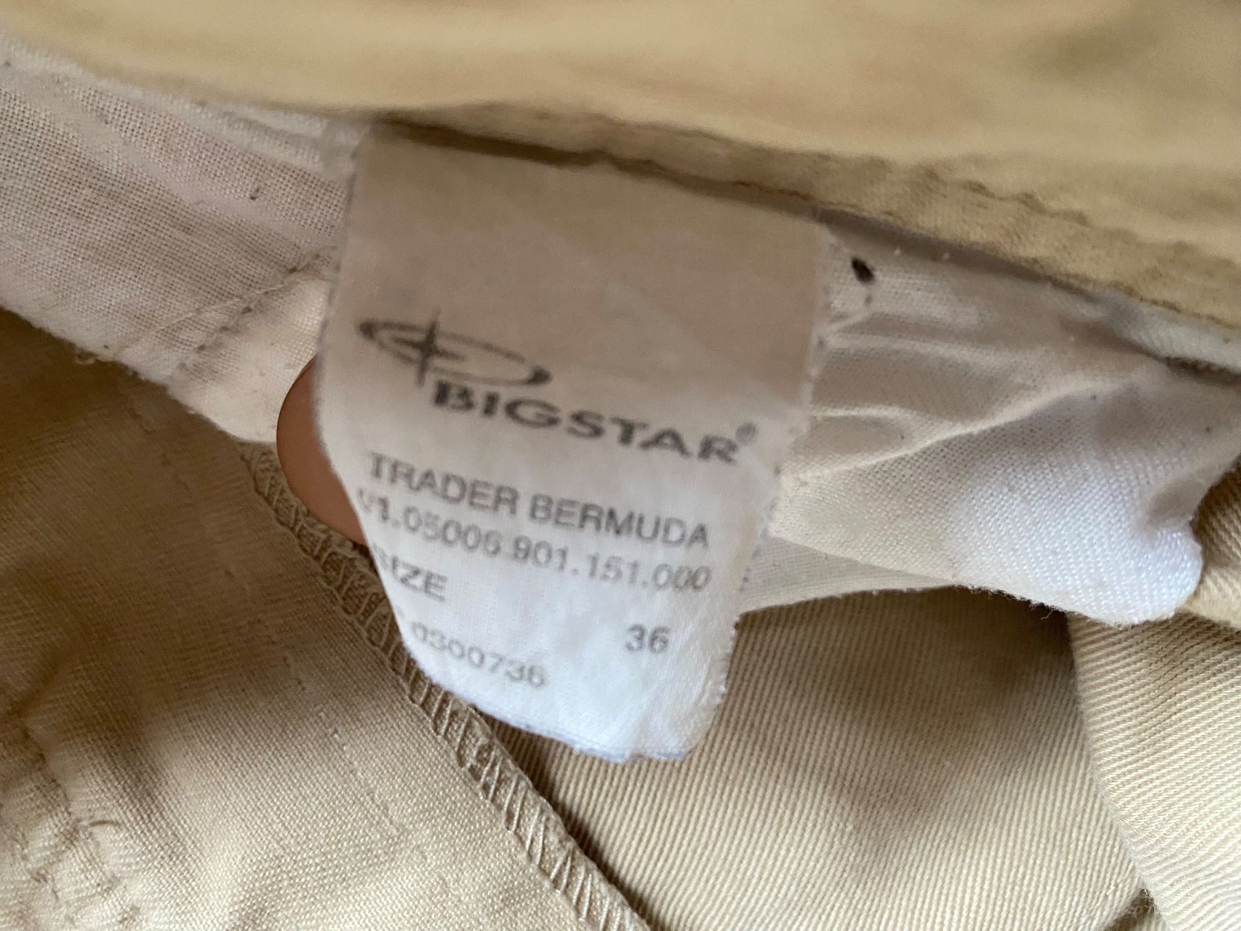 Pantaloni: Herren Shorts Gr. 36, Bigstar, Beige – Usato da Edlibach venduto da Kiwi610 3