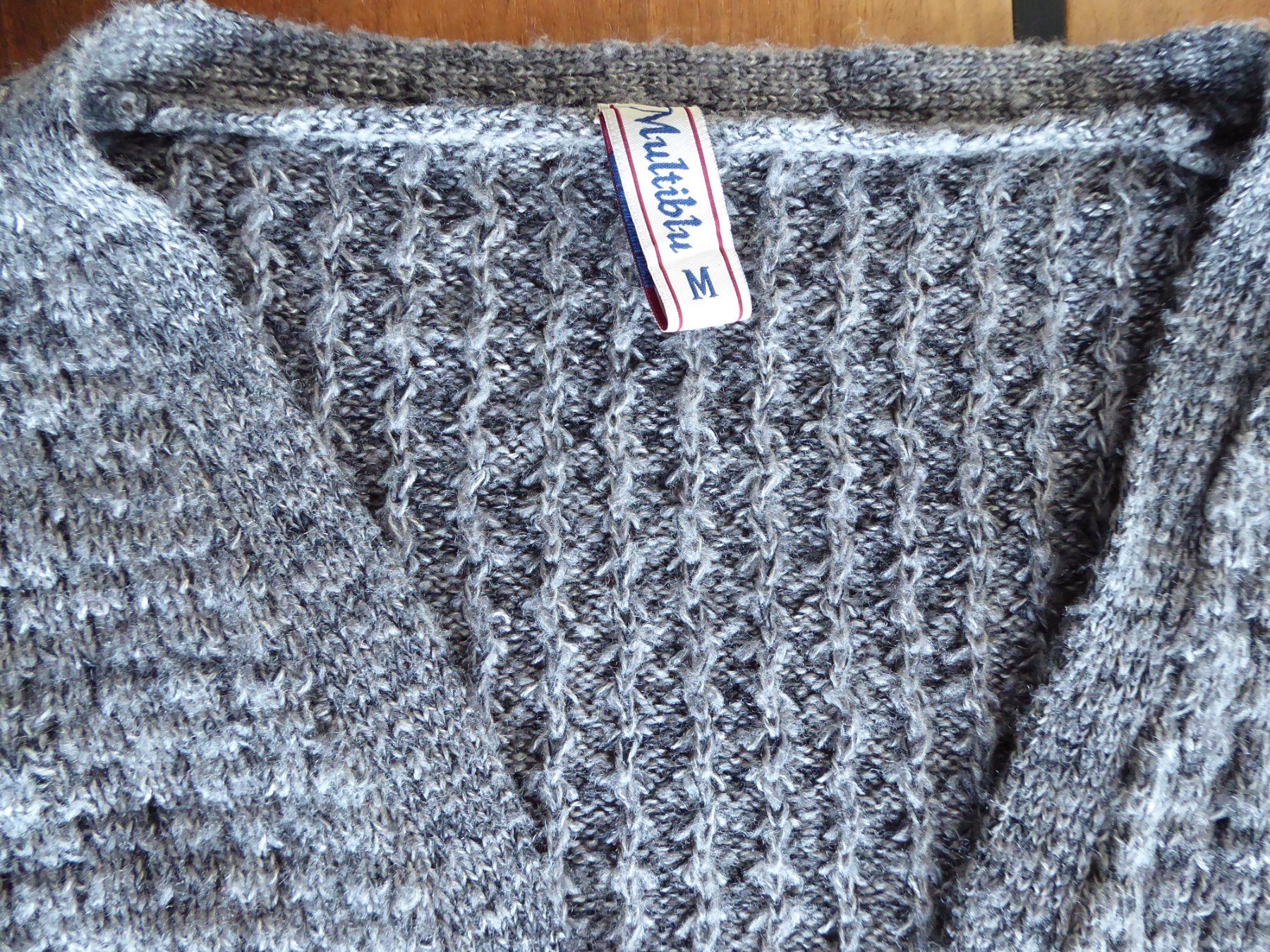 Giacche: 2 Strickjacken Multiblu Grösse M – Usato da Entlebuch venduto da roma6370 2
