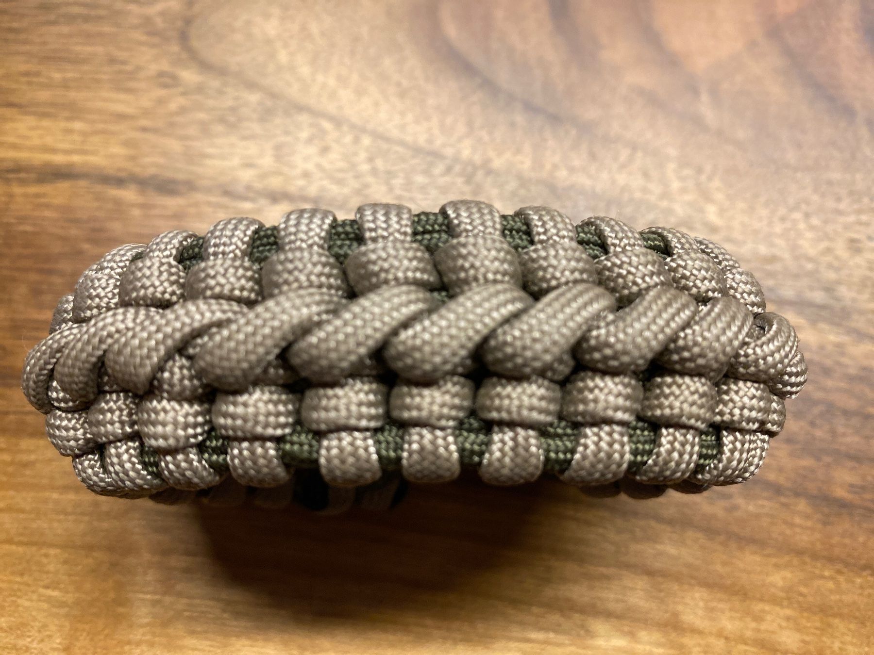 Bracciali & Braccialetti: Armband aus Paracord550 – Nuovo (secondo la descrizione) da Reinach BL venduto da Sdruefenacht