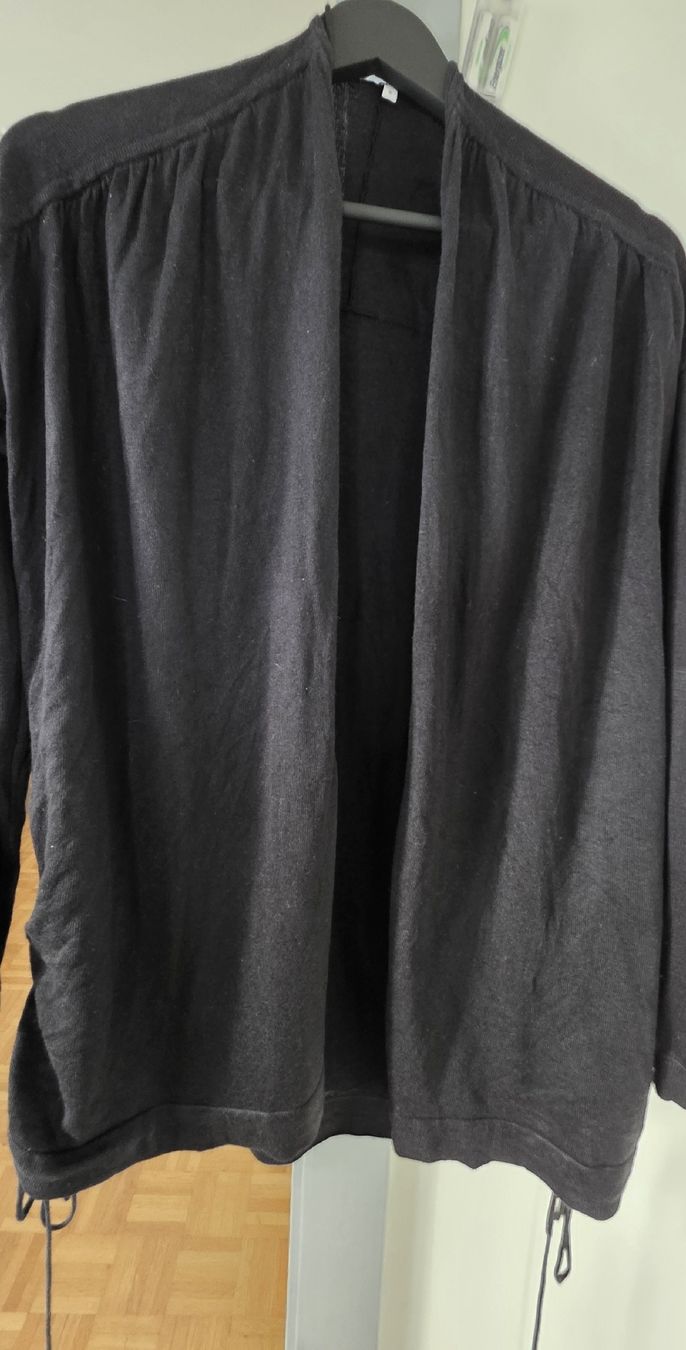 Gilet & Giacche senza maniche: Gilet Marque Sandro Taille 2 noir – Usato da Yverdon-les-Bains venduto da van_dq65 5
