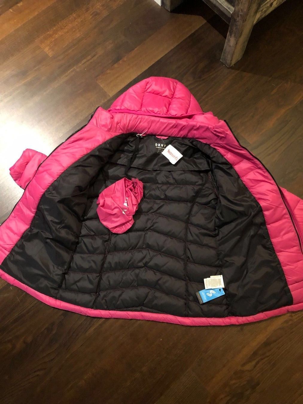 DKNY Giacche: Daunenjacke. DKNY Pink L NEU!! – Nuovo e nell'imballaggio originale da Zürich venduto da Nick345 5